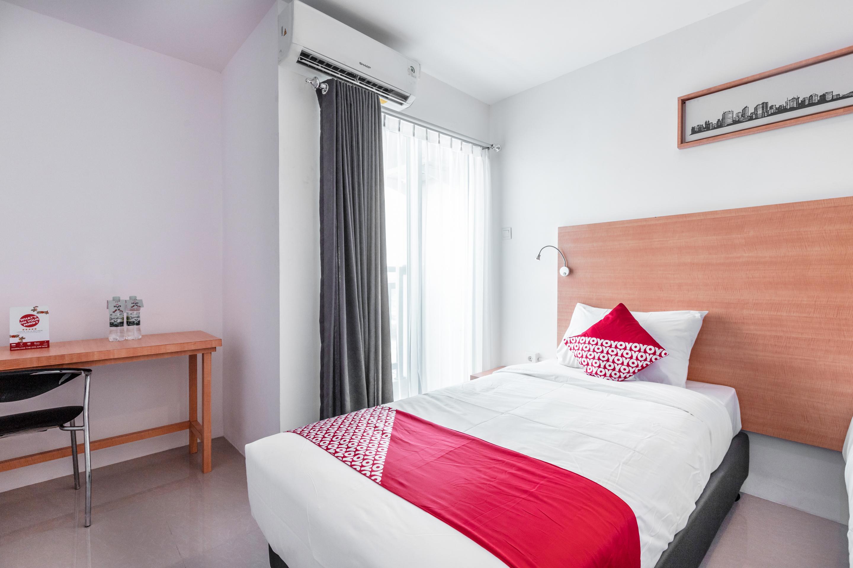 Oyo Flagship 766 Prima Orchard Hotell Bekasi Exteriör bild
